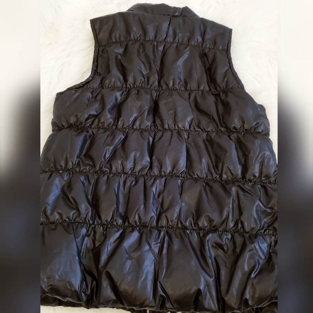 Black Vest With Sequin - Picture 2 of 3